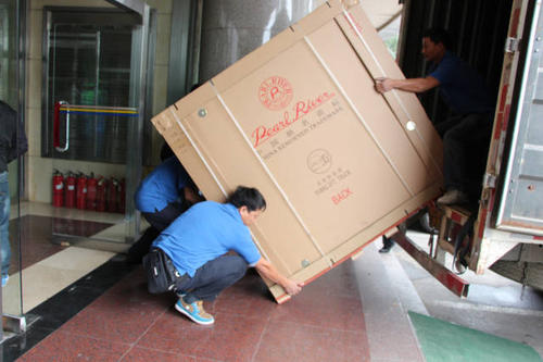 湾里钢琴贵重工艺品无忧运
